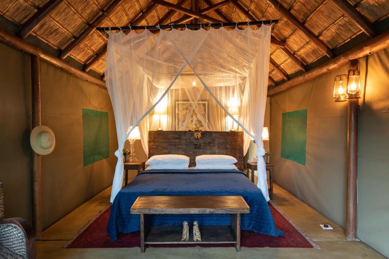 Parsons Hilltop Safari Camp 巴卢莱自然保护区 外观 照片